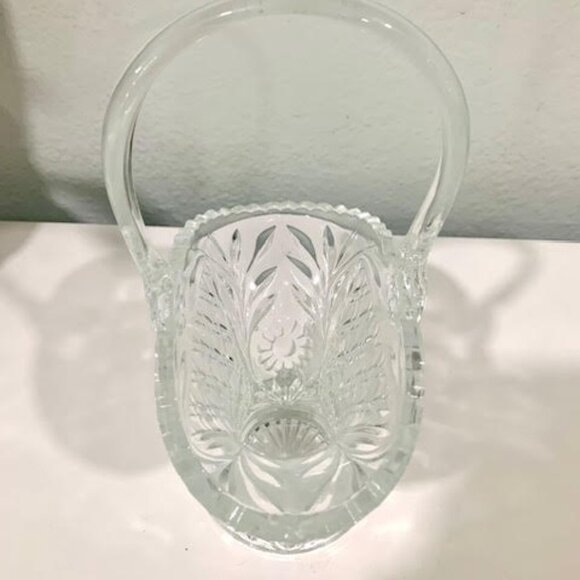 VINTAGE PRINCESS HOUSE 10” CRYSTAL BASKET - Picture 4 of 7